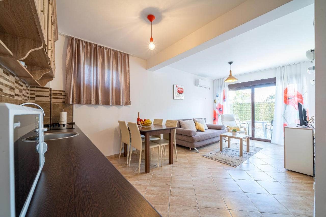 Apartments Svetlana Tivat Zewnętrze zdjęcie