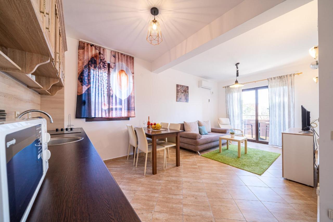 Apartments Svetlana Tivat Zewnętrze zdjęcie