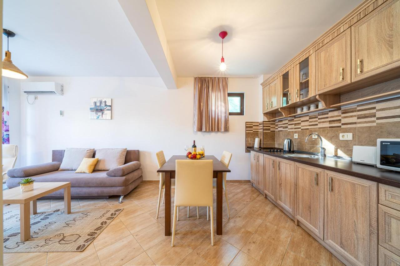 Apartments Svetlana Tivat Zewnętrze zdjęcie