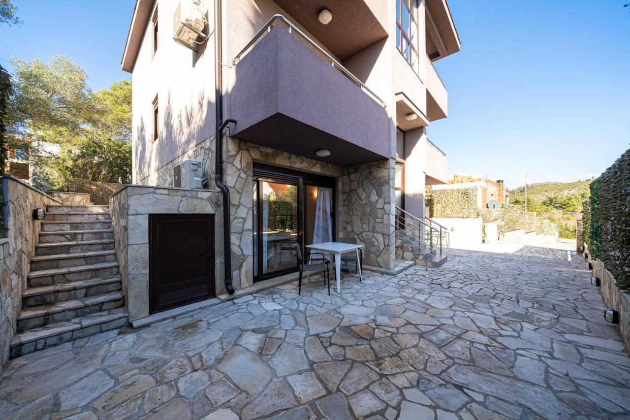 Apartments Svetlana Tivat Zewnętrze zdjęcie